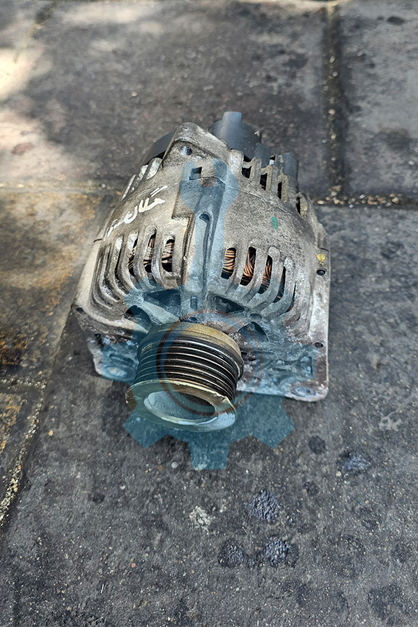 دینام استوک مگان 1600 دینام استوک مگان 1600