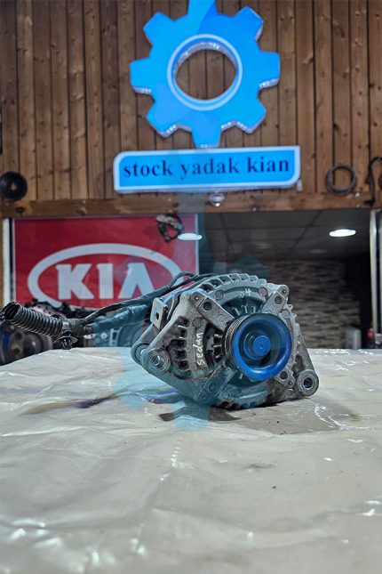 دینام استوک جنسیس سدان